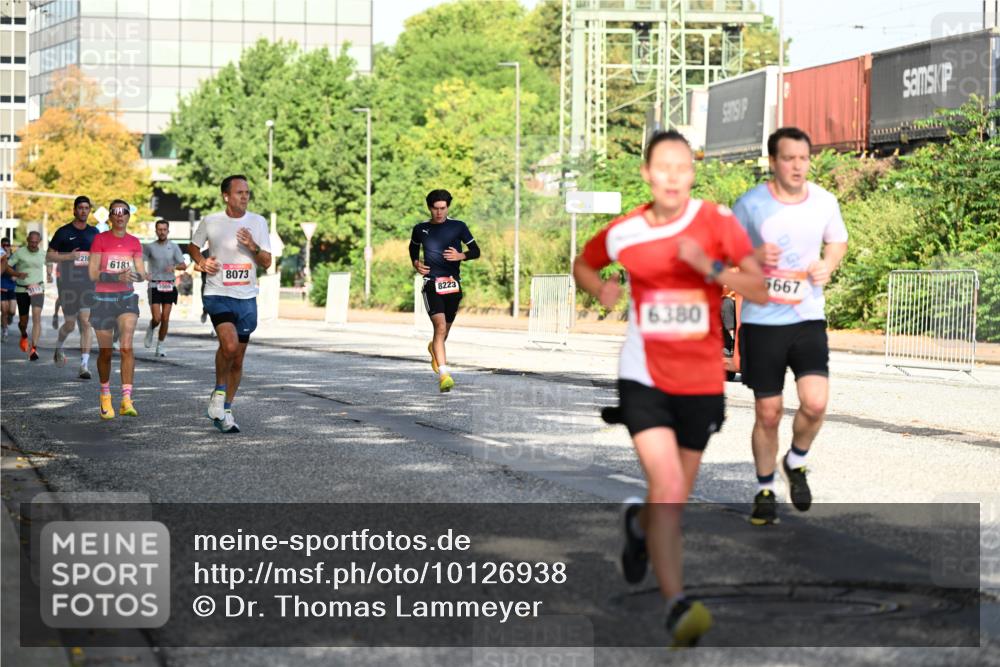 06.09.2026 - CURREX Alsterlauf Dr. Thomas Lammeyer http://msf.ph/oto/10126938 06.09.2026 09:46:14 Laufen 216, 6181, 8073, 8223, 16380, 5667 meine-sportfotos.de