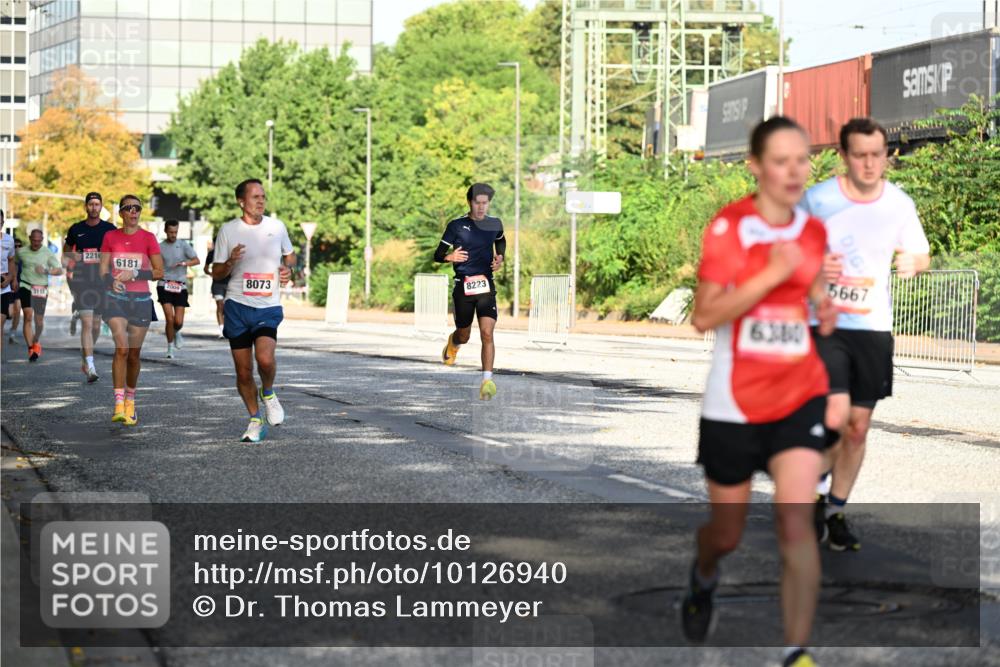 06.09.2026 - CURREX Alsterlauf Dr. Thomas Lammeyer http://msf.ph/oto/10126940 06.09.2026 09:46:14 Laufen 3113, 221, 6181, 8073, 8223, 6380, 5667 meine-sportfotos.de