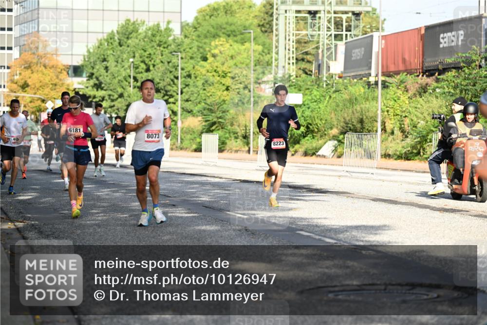 06.09.2026 - CURREX Alsterlauf Dr. Thomas Lammeyer http://msf.ph/oto/10126947 06.09.2026 09:46:15 Laufen 3113, 1377, 6181, 8073, 8223 meine-sportfotos.de