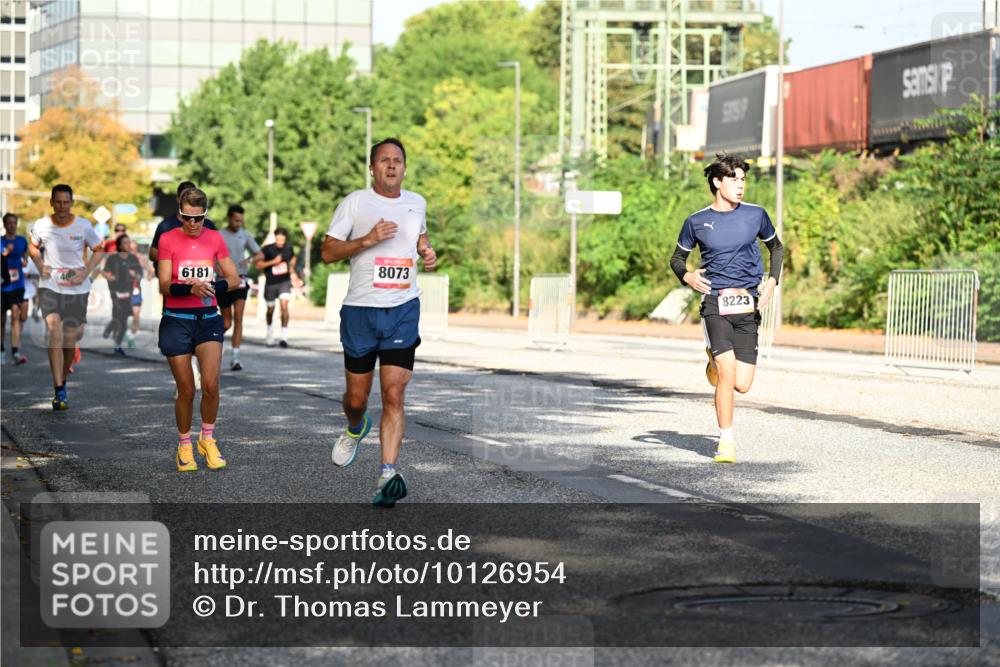 06.09.2026 - CURREX Alsterlauf Dr. Thomas Lammeyer http://msf.ph/oto/10126954 06.09.2026 09:46:15 Laufen 1363, 6181, 8073, 8223 meine-sportfotos.de