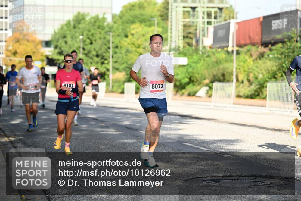 06.09.2026 - CURREX Alsterlauf Dr. Thomas Lammeyer http://msf.ph/oto/10126962 06.09.2026 09:46:16 Laufen 6181, 8073 meine-sportfotos.de