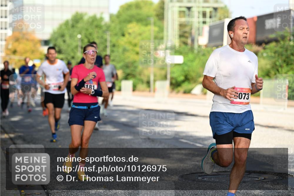 06.09.2026 - CURREX Alsterlauf Dr. Thomas Lammeyer http://msf.ph/oto/10126975 06.09.2026 09:46:18 Laufen 073 meine-sportfotos.de