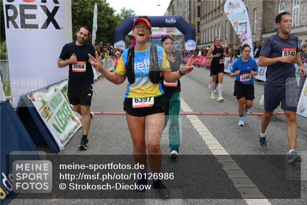 06.09.2026 - CURREX Alsterlauf Strokosch-Dieckow http://msf.ph/oto/10126986 06.09.2026 10:00:50 Ziel 2531, 2698, 2849, 2895, 3068, 3274, 3295, 3604, 3634, 3635, 3726, 3727, 3820, 4084, 4414, 5077, 5108, 5240, 5460, 5519, 5577, 5724, 5930, 6106, 6257, 6397, 6480, 8068, 8140, 8293 meine-sportfotos.de