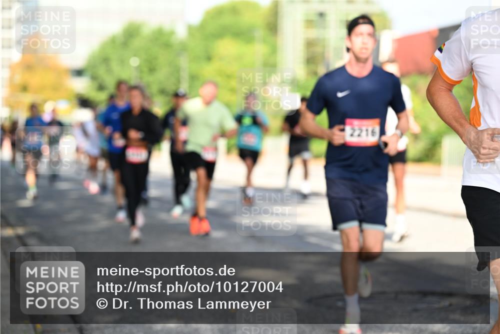 06.09.2026 - CURREX Alsterlauf Dr. Thomas Lammeyer http://msf.ph/oto/10127004 06.09.2026 09:46:21 Laufen 2216 meine-sportfotos.de