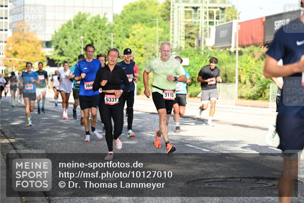 06.09.2026 - CURREX Alsterlauf Dr. Thomas Lammeyer http://msf.ph/oto/10127010 06.09.2026 09:46:22 Laufen 6035, 394, 5331, 605, 3113, 49 meine-sportfotos.de