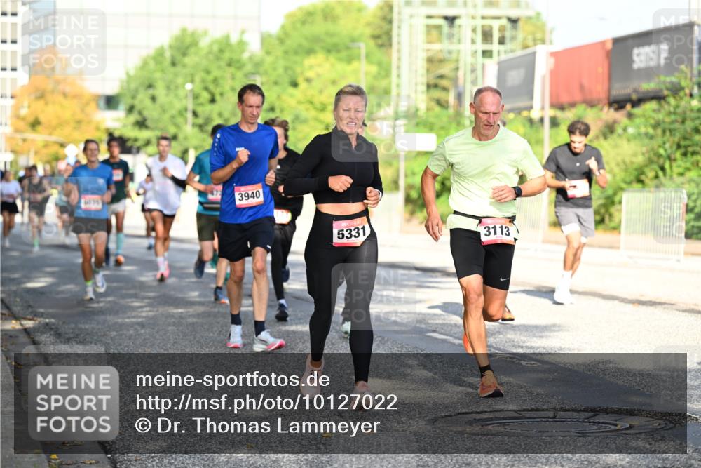 06.09.2026 - CURREX Alsterlauf Dr. Thomas Lammeyer http://msf.ph/oto/10127022 06.09.2026 09:46:23 Laufen 6039, 3940, 5331, 3113 meine-sportfotos.de