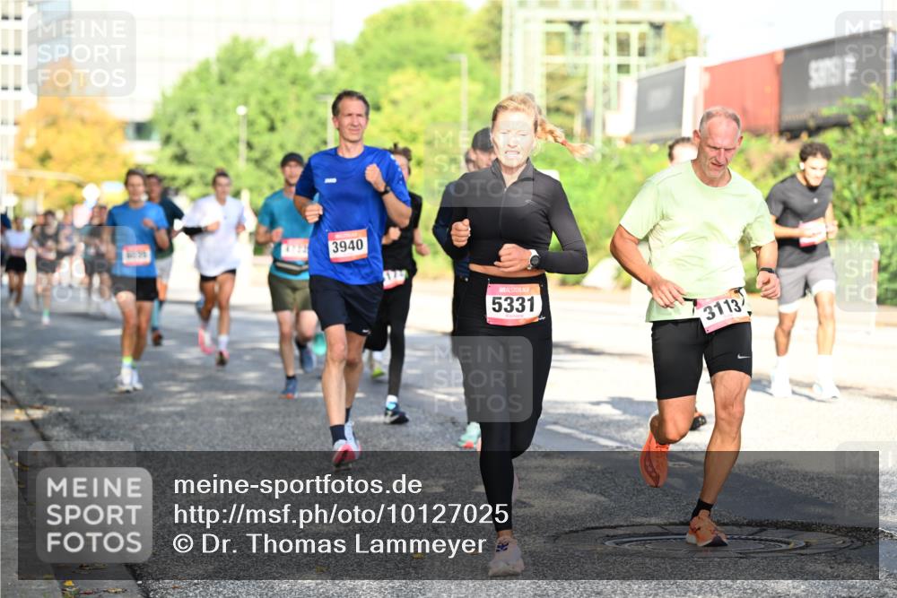 06.09.2026 - CURREX Alsterlauf Dr. Thomas Lammeyer http://msf.ph/oto/10127025 06.09.2026 09:46:23 Laufen 4722, 3940, 5331, 3113 meine-sportfotos.de