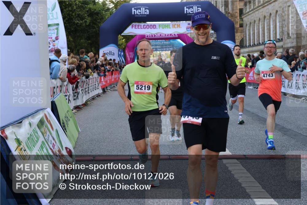 06.09.2026 - CURREX Alsterlauf Strokosch-Dieckow http://msf.ph/oto/10127026 06.09.2026 09:48:00 Ziel 2114, 2463, 2759, 3665, 4145, 4718, 4743, 5020, 5076, 5219, 5845, 5932 meine-sportfotos.de