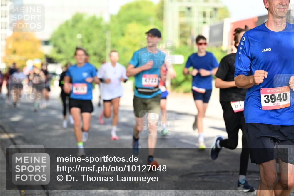 06.09.2026 - CURREX Alsterlauf Dr. Thomas Lammeyer http://msf.ph/oto/10127048 06.09.2026 09:46:25 Laufen 3940 meine-sportfotos.de