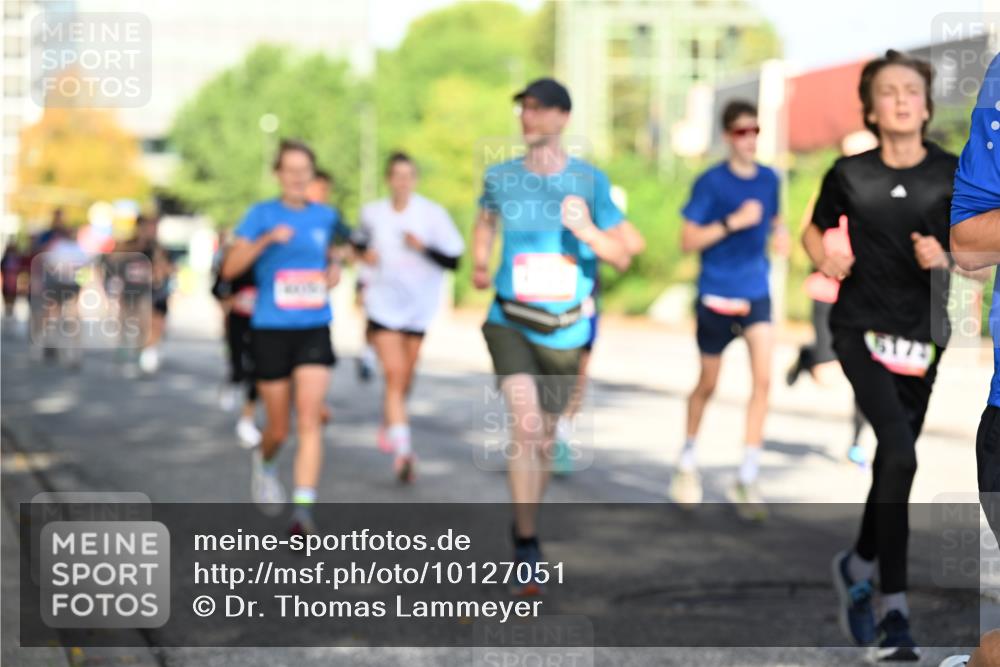 06.09.2026 - CURREX Alsterlauf Dr. Thomas Lammeyer http://msf.ph/oto/10127051 06.09.2026 09:46:26 Laufen 5174 meine-sportfotos.de