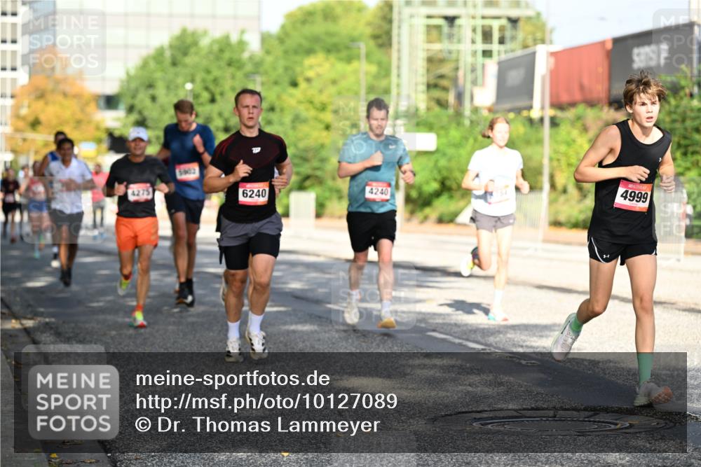 06.09.2026 - CURREX Alsterlauf Dr. Thomas Lammeyer http://msf.ph/oto/10127089 06.09.2026 09:46:32 Laufen 5602, 6240, 4240, 4999 meine-sportfotos.de