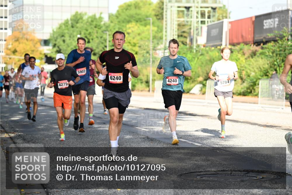 06.09.2026 - CURREX Alsterlauf Dr. Thomas Lammeyer http://msf.ph/oto/10127095 06.09.2026 09:46:32 Laufen 4275, 5902, 6240, 4240, 5784 meine-sportfotos.de