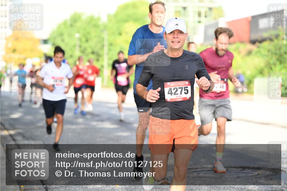 06.09.2026 - CURREX Alsterlauf Dr. Thomas Lammeyer http://msf.ph/oto/10127125 06.09.2026 09:46:35 Laufen 4275, 11 meine-sportfotos.de