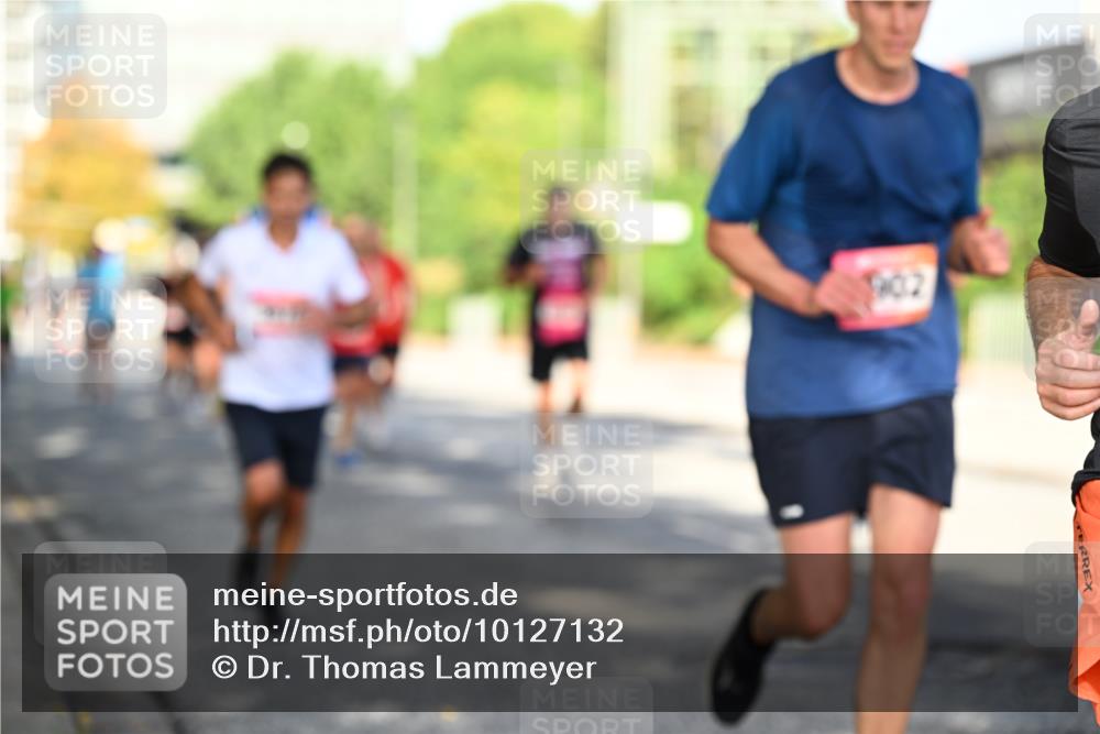06.09.2026 - CURREX Alsterlauf Dr. Thomas Lammeyer http://msf.ph/oto/10127132 06.09.2026 09:46:36 Laufen 902 meine-sportfotos.de