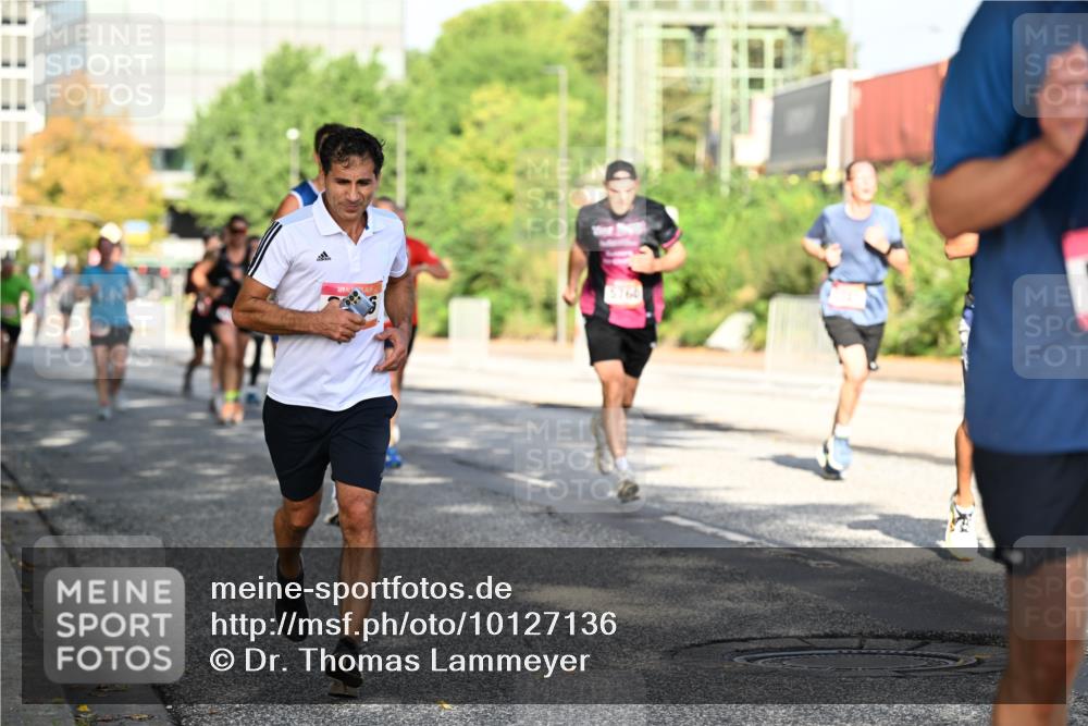 06.09.2026 - CURREX Alsterlauf Dr. Thomas Lammeyer http://msf.ph/oto/10127136 06.09.2026 09:46:37 Laufen  meine-sportfotos.de
