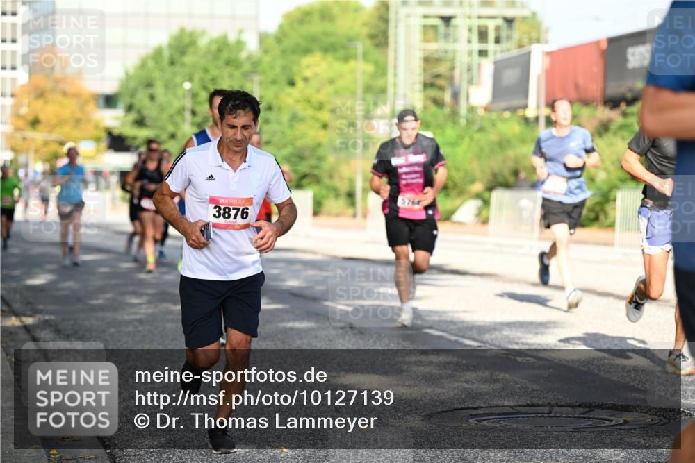 06.09.2026 - CURREX Alsterlauf Dr. Thomas Lammeyer http://msf.ph/oto/10127139 06.09.2026 09:46:37 Laufen 3876, 5760 meine-sportfotos.de