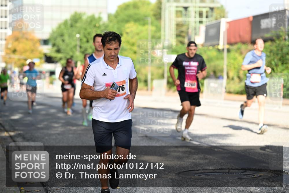 06.09.2026 - CURREX Alsterlauf Dr. Thomas Lammeyer http://msf.ph/oto/10127142 06.09.2026 09:46:37 Laufen 76, 5760 meine-sportfotos.de