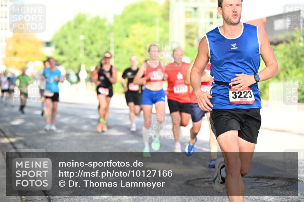06.09.2026 - CURREX Alsterlauf Dr. Thomas Lammeyer http://msf.ph/oto/10127166 06.09.2026 09:46:39 Laufen 11, 3223 meine-sportfotos.de