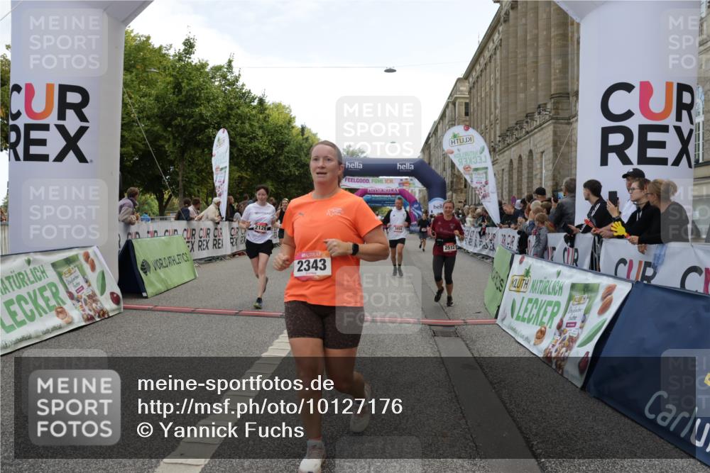 06.09.2026 - CURREX Alsterlauf Yannick Fuchs http://msf.ph/oto/10127176 06.09.2026 10:04:58 Ziel 2095, 2133, 2343, 2512, 2776, 3317, 3412, 3452, 3793, 3853, 3854, 3968, 4593, 4704, 4892, 5022, 5329, 5765, 6179, 6282, 8242, 8298 meine-sportfotos.de