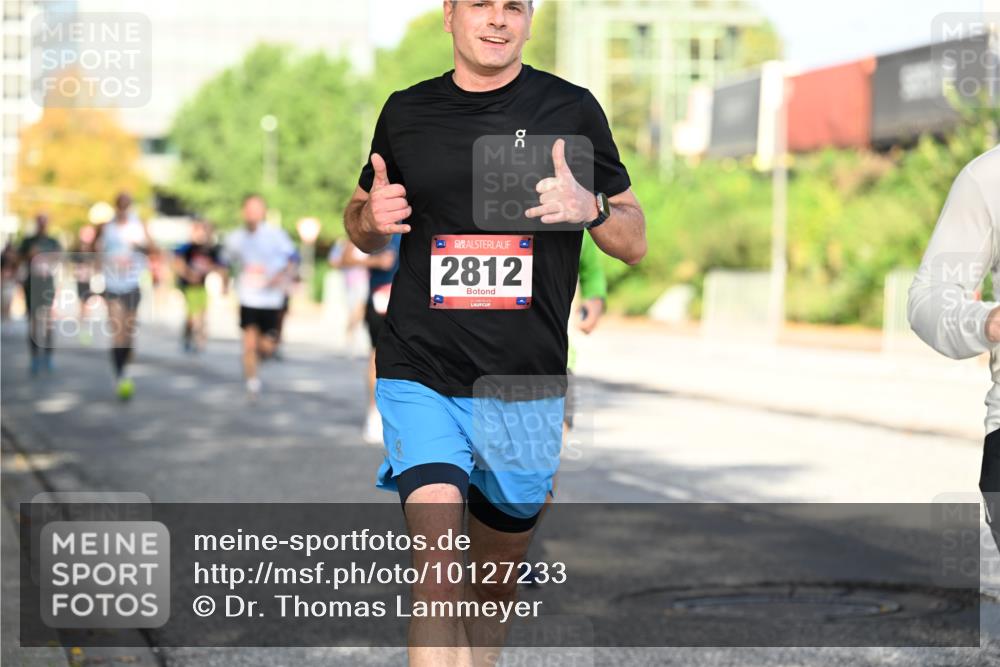 06.09.2026 - CURREX Alsterlauf Dr. Thomas Lammeyer http://msf.ph/oto/10127233 06.09.2026 09:46:47 Laufen 2812 meine-sportfotos.de