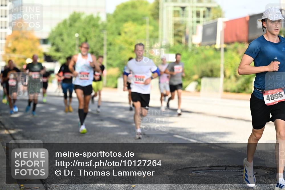 06.09.2026 - CURREX Alsterlauf Dr. Thomas Lammeyer http://msf.ph/oto/10127264 06.09.2026 09:46:49 Laufen 4896 meine-sportfotos.de