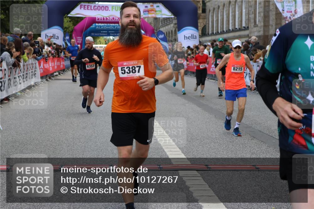 06.09.2026 - CURREX Alsterlauf Strokosch-Dieckow http://msf.ph/oto/10127267 06.09.2026 10:01:04 Ziel 2251, 2882, 3312, 3735, 3941, 4418, 4533, 4628, 4914, 5145, 5387, 6250, 6353, 6356, 8207, 8215 meine-sportfotos.de