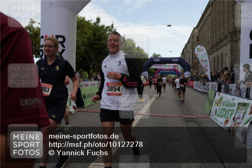 06.09.2026 - CURREX Alsterlauf Yannick Fuchs http://msf.ph/oto/10127278 06.09.2026 10:05:01 Ziel 2095, 2343, 2512, 2709, 3317, 3412, 3452, 3793, 3853, 3854, 3968, 4549, 4593, 4892, 5022, 5329, 5765, 6179, 6253, 6282, 8242, 8298 meine-sportfotos.de