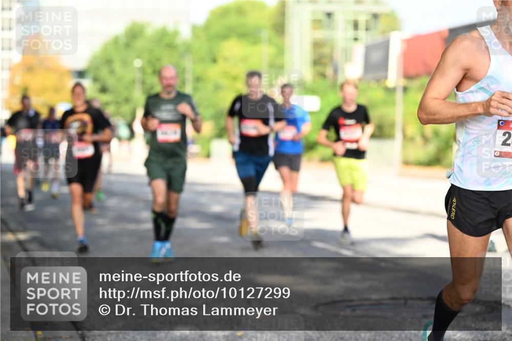 06.09.2026 - CURREX Alsterlauf Dr. Thomas Lammeyer http://msf.ph/oto/10127299 06.09.2026 09:46:53 Laufen 2 meine-sportfotos.de