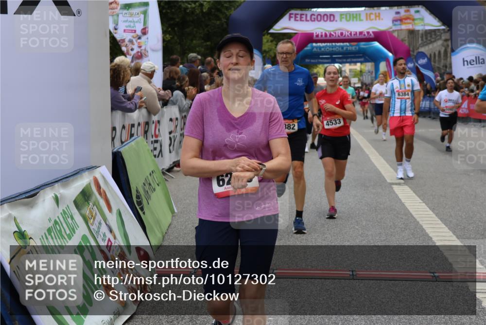 06.09.2026 - CURREX Alsterlauf Strokosch-Dieckow http://msf.ph/oto/10127302 06.09.2026 10:01:09 Ziel 2307, 2882, 3312, 3941, 4120, 4418, 4533, 4628, 4914, 5092, 5145, 5317, 5387, 5785, 6250, 6353, 6356, 6384, 8120, 8215 meine-sportfotos.de