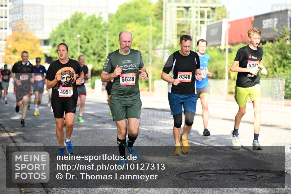 06.09.2026 - CURREX Alsterlauf Dr. Thomas Lammeyer http://msf.ph/oto/10127313 06.09.2026 09:46:54 Laufen 4951, 5628, 5346, 12, 5347 meine-sportfotos.de