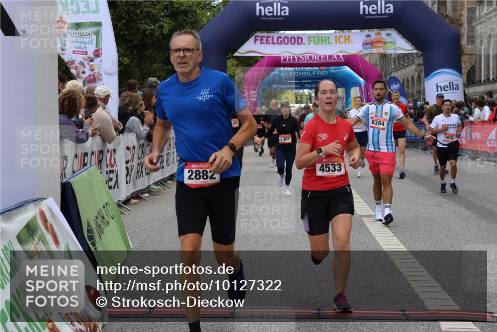 06.09.2026 - CURREX Alsterlauf Strokosch-Dieckow http://msf.ph/oto/10127322 06.09.2026 10:01:10 Ziel 2307, 2369, 2370, 2882, 3312, 3941, 4120, 4418, 4533, 4628, 5092, 5317, 5785, 6231, 6250, 6353, 6384, 6386, 8120, 8215 meine-sportfotos.de
