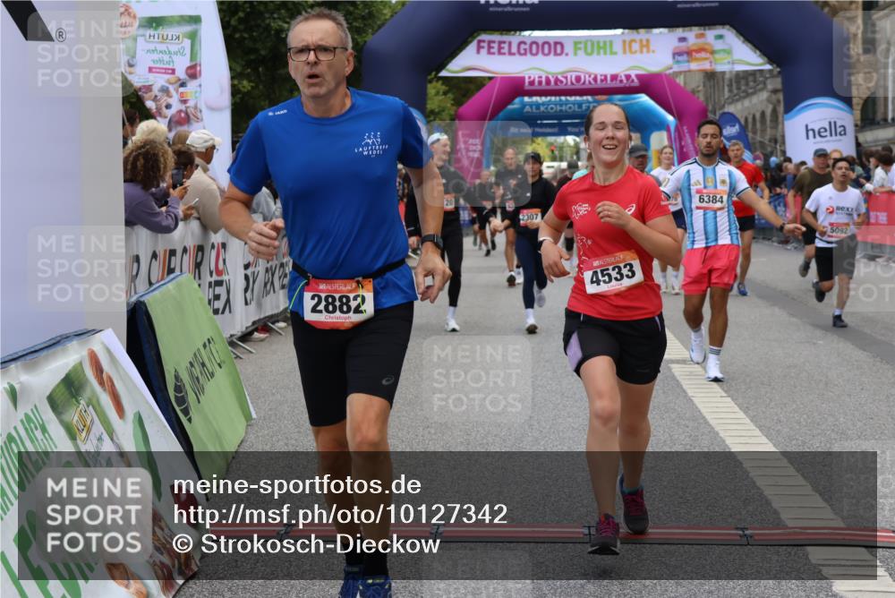 06.09.2026 - CURREX Alsterlauf Strokosch-Dieckow http://msf.ph/oto/10127342 06.09.2026 10:01:10 Ziel 2307, 2369, 2370, 2882, 3312, 3941, 4120, 4418, 4533, 4628, 5092, 5317, 5785, 6231, 6250, 6353, 6384, 6386, 8120, 8215 meine-sportfotos.de