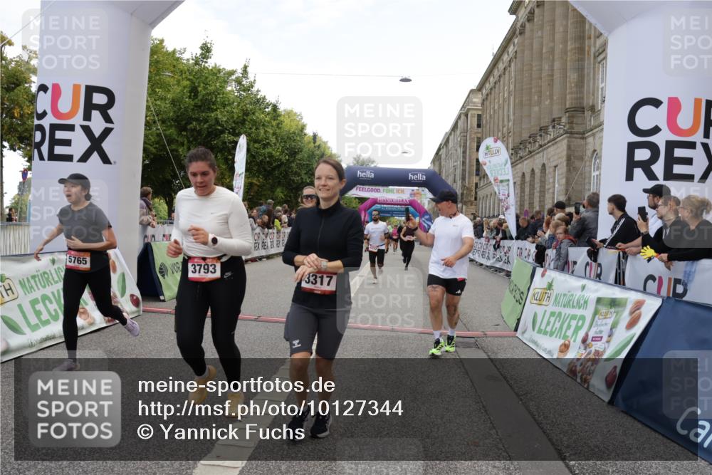 06.09.2026 - CURREX Alsterlauf Yannick Fuchs http://msf.ph/oto/10127344 06.09.2026 10:05:04 Ziel 2343, 2512, 2709, 3317, 3412, 3793, 3853, 3854, 3968, 4549, 5022, 5329, 5765, 6179, 6209, 6251, 6253, 8064, 8099, 8298 meine-sportfotos.de