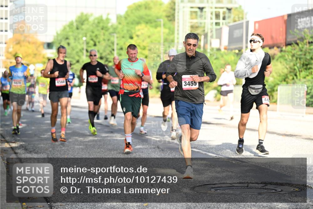 06.09.2026 - CURREX Alsterlauf Dr. Thomas Lammeyer http://msf.ph/oto/10127439 06.09.2026 09:47:06 Laufen 6420, 4568, 3455, 44 meine-sportfotos.de
