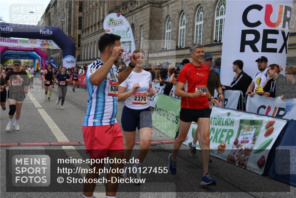 06.09.2026 - CURREX Alsterlauf Strokosch-Dieckow http://msf.ph/oto/10127455 06.09.2026 10:01:16 Ziel 2307, 2369, 2370, 2400, 2478, 2485, 2882, 3401, 3730, 3740, 4049, 4120, 4418, 4429, 4533, 4633, 4701, 5092, 5317, 5785, 6231, 6384, 6386, 8120 meine-sportfotos.de