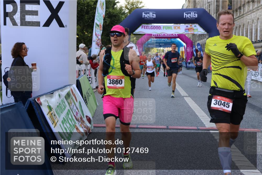 06.09.2026 - CURREX Alsterlauf Strokosch-Dieckow http://msf.ph/oto/10127469 06.09.2026 09:48:27 Ziel 2189, 2746, 2796, 3045, 3860, 3977, 4254, 4471, 4690, 4774, 5153, 5311, 5868, 6040, 8217 meine-sportfotos.de