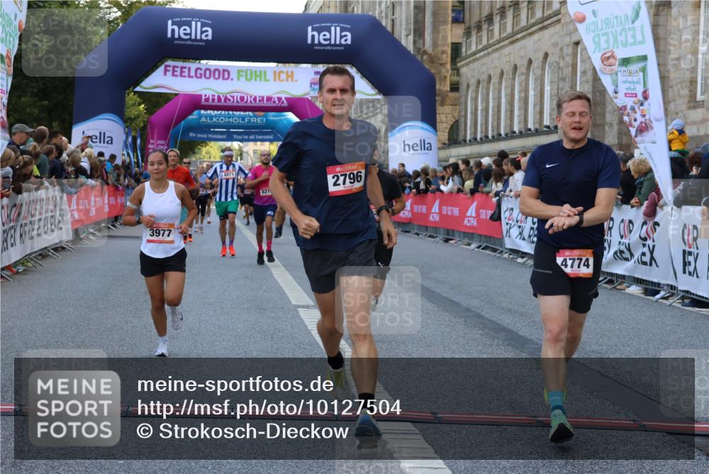06.09.2026 - CURREX Alsterlauf Strokosch-Dieckow http://msf.ph/oto/10127504 06.09.2026 09:48:29 Ziel 2189, 2796, 3045, 3798, 3847, 3860, 3977, 4471, 4690, 4774, 4898, 5311, 5868, 6040, 8217 meine-sportfotos.de