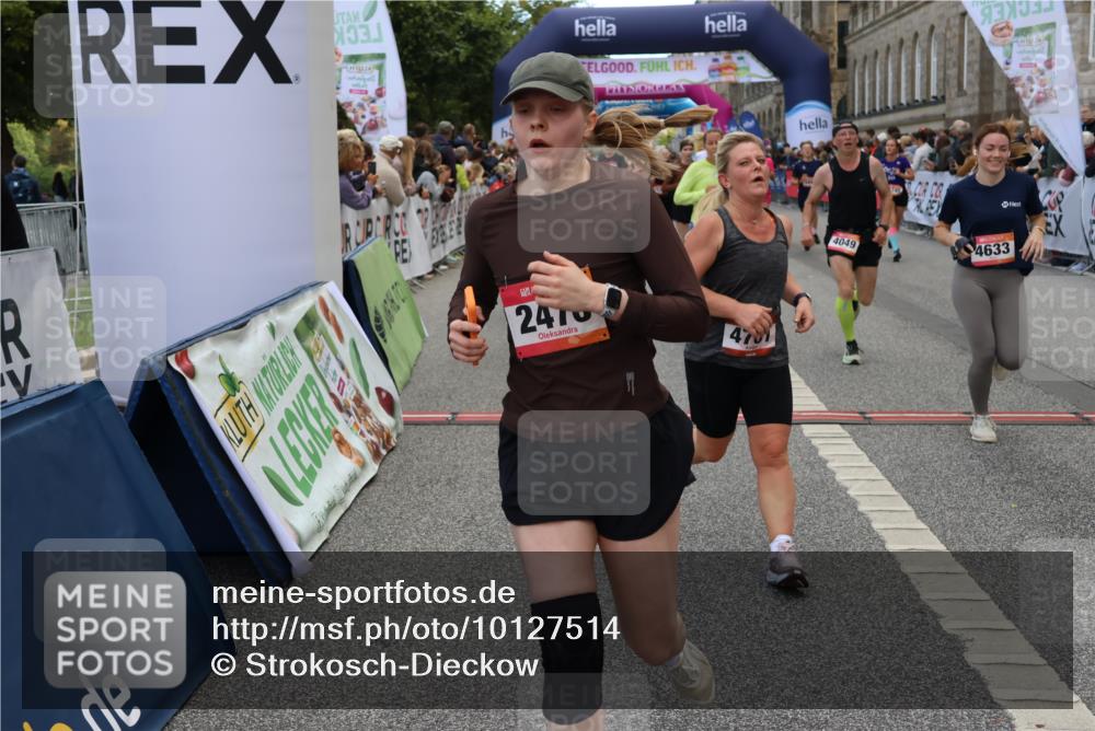 06.09.2026 - CURREX Alsterlauf Strokosch-Dieckow http://msf.ph/oto/10127514 06.09.2026 10:01:19 Ziel 2307, 2369, 2370, 2400, 2478, 2485, 3195, 3401, 3730, 3740, 4049, 4055, 4120, 4429, 4633, 4701, 5092, 5317, 5424, 5598, 5745, 5785, 6145, 6231, 6384, 6386, 6445, 8120 meine-sportfotos.de