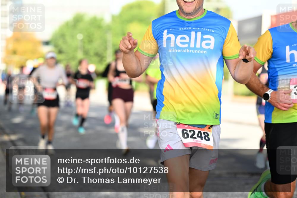 06.09.2026 - CURREX Alsterlauf Dr. Thomas Lammeyer http://msf.ph/oto/10127538 06.09.2026 09:47:16 Laufen 6248, 3 meine-sportfotos.de