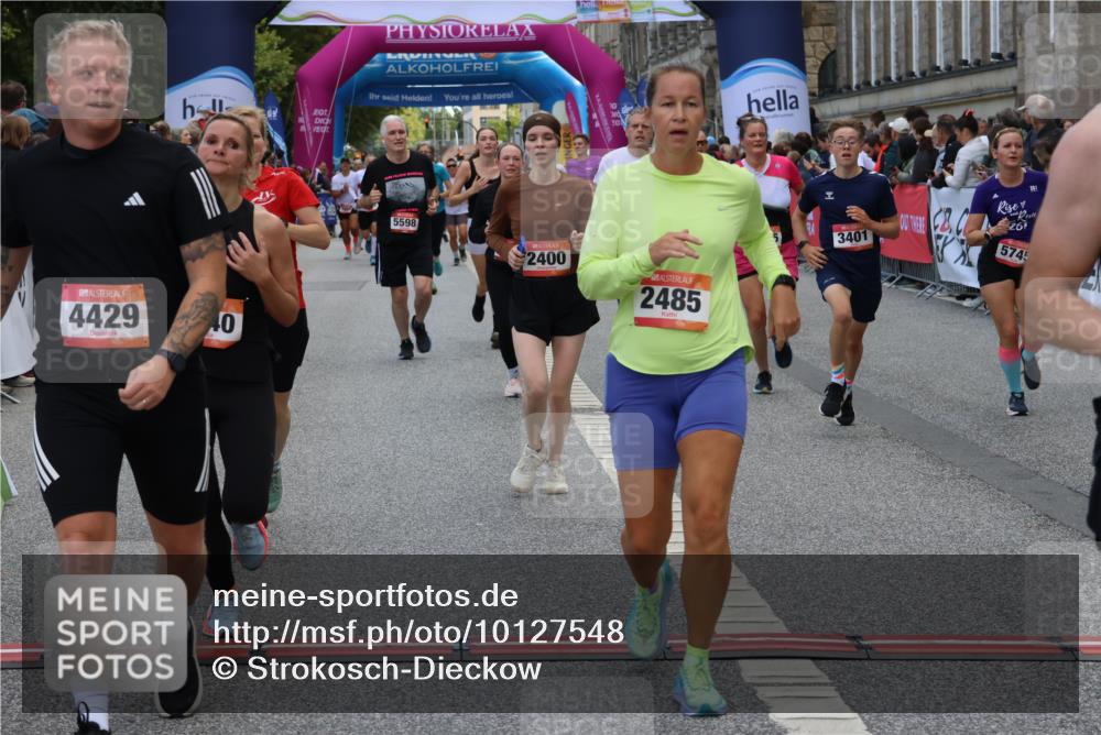 06.09.2026 - CURREX Alsterlauf Strokosch-Dieckow http://msf.ph/oto/10127548 06.09.2026 10:01:20 Ziel 2307, 2369, 2370, 2400, 2478, 2485, 3195, 3401, 3730, 3740, 4049, 4055, 4120, 4429, 4633, 4701, 5092, 5317, 5424, 5598, 5745, 5785, 6033, 6145, 6231, 6384, 6386, 6445 meine-sportfotos.de