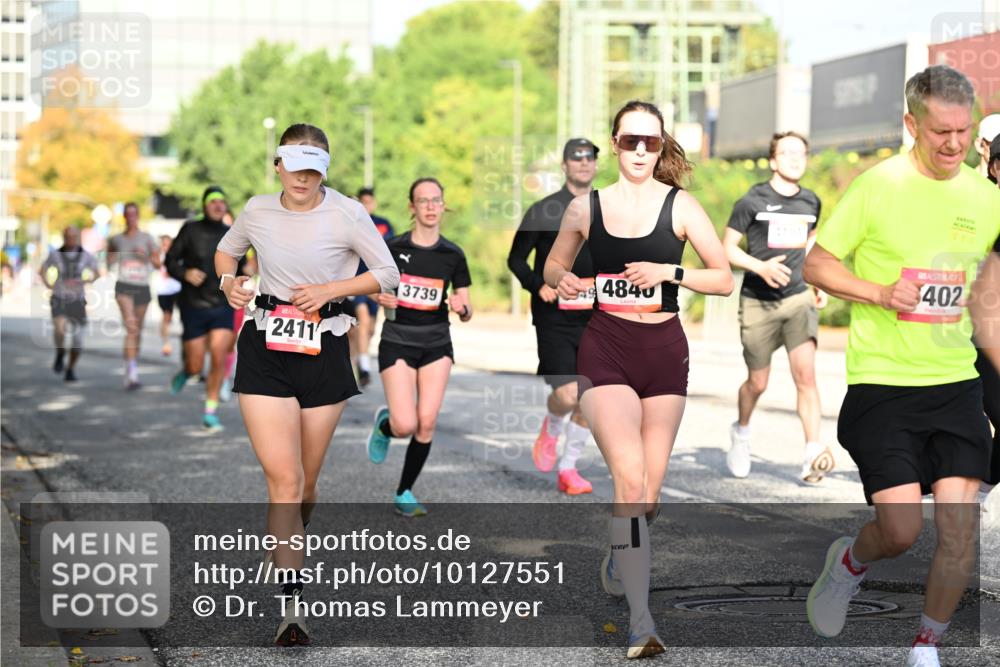 06.09.2026 - CURREX Alsterlauf Dr. Thomas Lammeyer http://msf.ph/oto/10127551 06.09.2026 09:47:18 Laufen 2411, 49, 3739, 4840, 402 meine-sportfotos.de