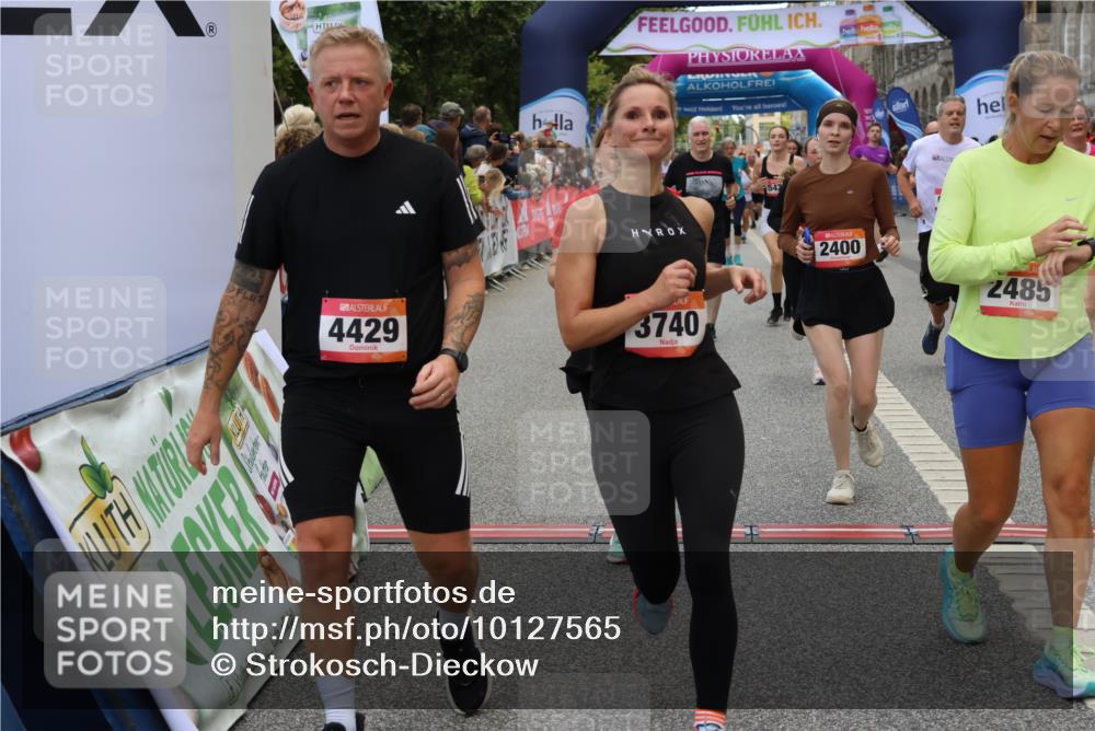 06.09.2026 - CURREX Alsterlauf Strokosch-Dieckow http://msf.ph/oto/10127565 06.09.2026 10:01:21 Ziel 2369, 2370, 2400, 2478, 2485, 3195, 3280, 3401, 3730, 3740, 4049, 4055, 4429, 4633, 4701, 5317, 5424, 5598, 5745, 5785, 6027, 6033, 6145, 6231, 6386, 6445 meine-sportfotos.de