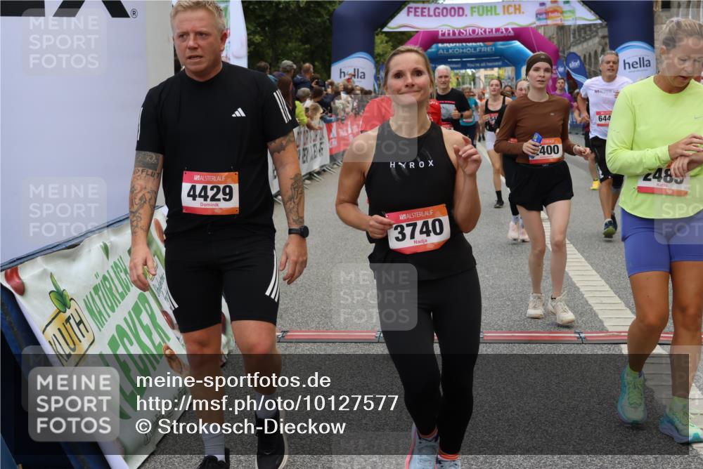 06.09.2026 - CURREX Alsterlauf Strokosch-Dieckow http://msf.ph/oto/10127577 06.09.2026 10:01:21 Ziel 2369, 2370, 2400, 2478, 2485, 3195, 3280, 3401, 3730, 3740, 4049, 4055, 4429, 4633, 4701, 5317, 5424, 5598, 5745, 5785, 6027, 6033, 6145, 6231, 6386, 6445 meine-sportfotos.de
