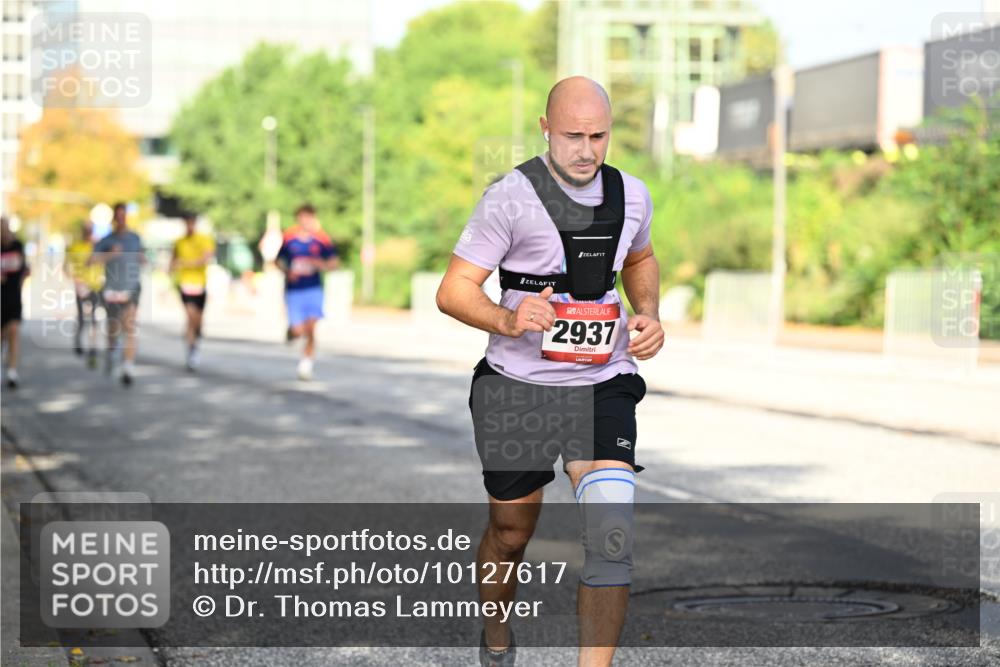 06.09.2026 - CURREX Alsterlauf Dr. Thomas Lammeyer http://msf.ph/oto/10127617 06.09.2026 09:47:25 Laufen 2937 meine-sportfotos.de