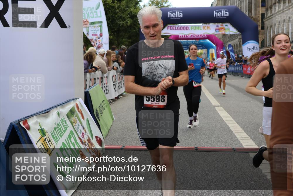 06.09.2026 - CURREX Alsterlauf Strokosch-Dieckow http://msf.ph/oto/10127636 06.09.2026 10:01:25 Ziel 2400, 2485, 2492, 3195, 3280, 3401, 3730, 3740, 4049, 4055, 4429, 4580, 4633, 5060, 5139, 5237, 5424, 5523, 5598, 5745, 5793, 6027, 6033, 6145, 6445 meine-sportfotos.de