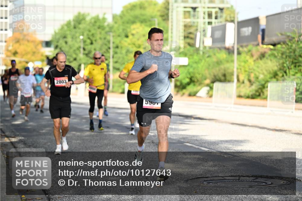 06.09.2026 - CURREX Alsterlauf Dr. Thomas Lammeyer http://msf.ph/oto/10127643 06.09.2026 09:47:30 Laufen 2803, 59 meine-sportfotos.de