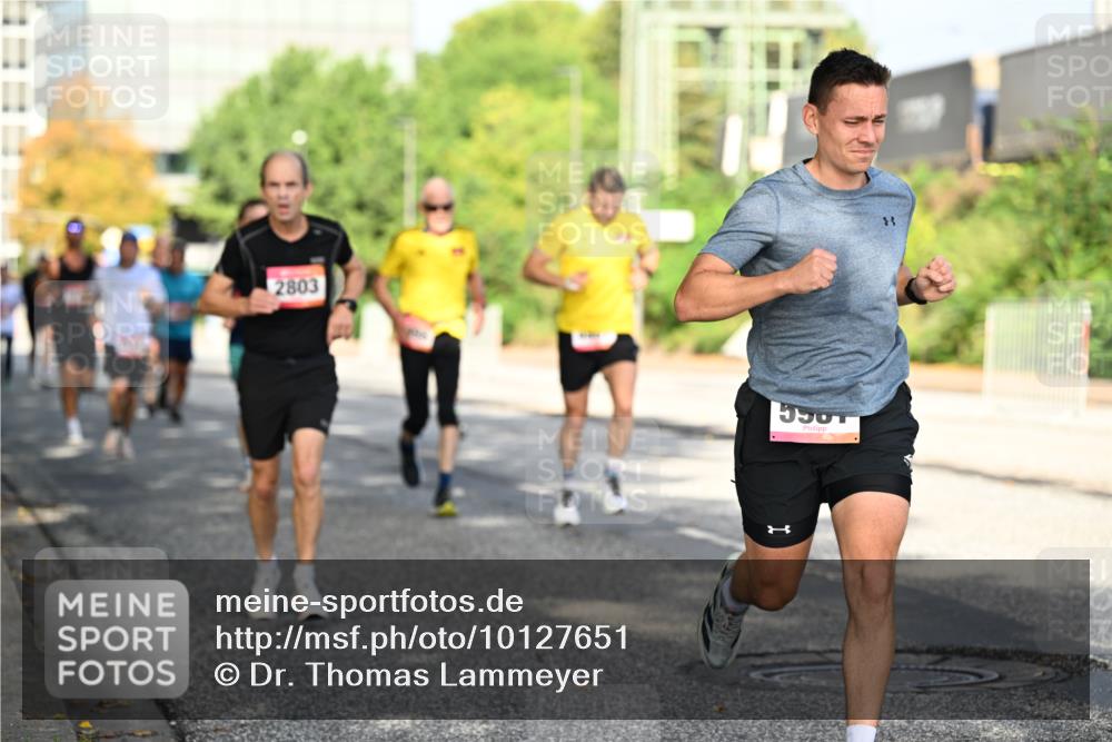 06.09.2026 - CURREX Alsterlauf Dr. Thomas Lammeyer http://msf.ph/oto/10127651 06.09.2026 09:47:31 Laufen 2803 meine-sportfotos.de