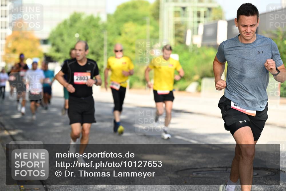 06.09.2026 - CURREX Alsterlauf Dr. Thomas Lammeyer http://msf.ph/oto/10127653 06.09.2026 09:47:31 Laufen 2803 meine-sportfotos.de
