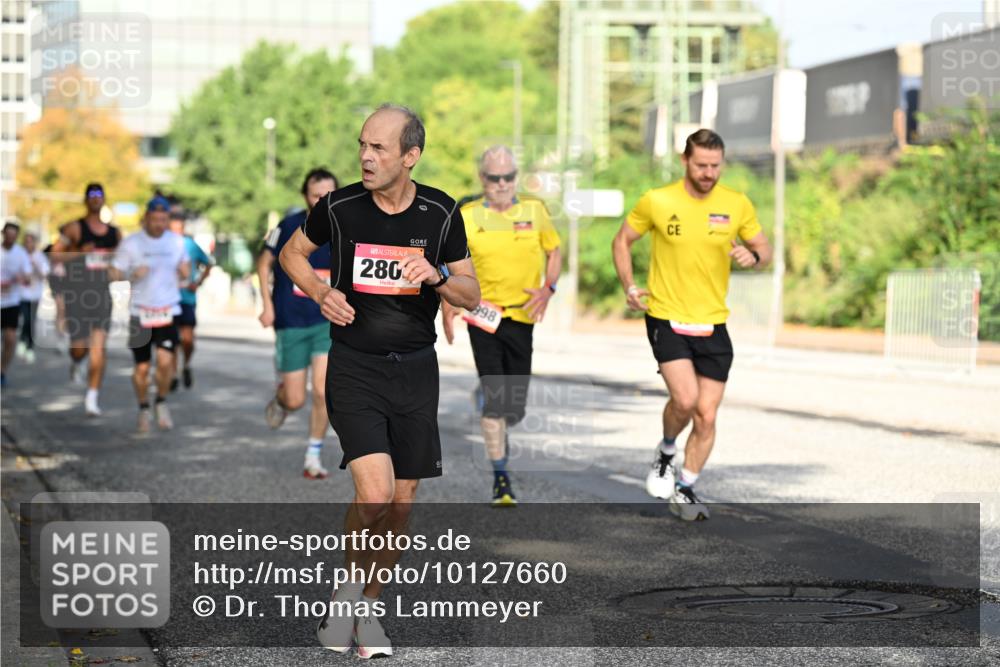 06.09.2026 - CURREX Alsterlauf Dr. Thomas Lammeyer http://msf.ph/oto/10127660 06.09.2026 09:47:32 Laufen 280, 998 meine-sportfotos.de