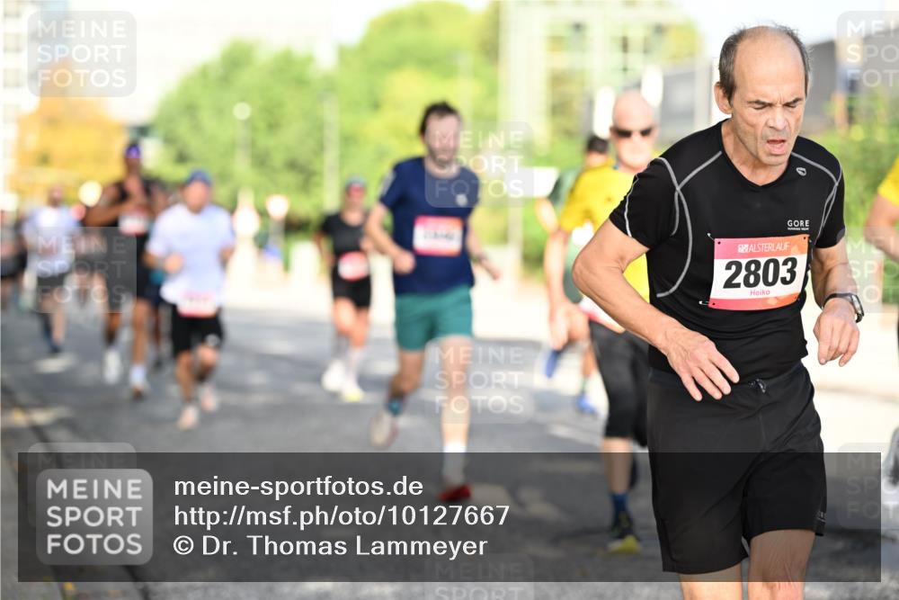 06.09.2026 - CURREX Alsterlauf Dr. Thomas Lammeyer http://msf.ph/oto/10127667 06.09.2026 09:47:33 Laufen 2803 meine-sportfotos.de